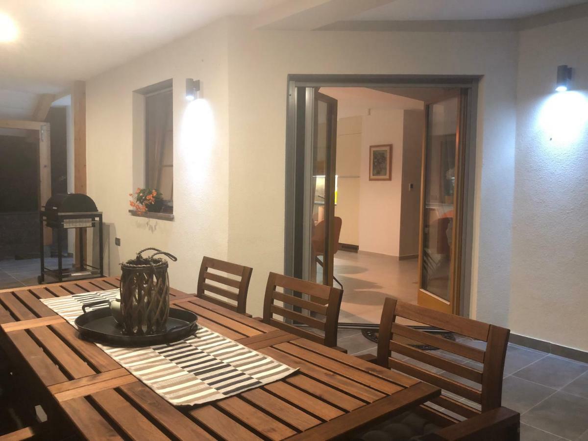 Apartmani Izvor - توهيلجسكي توبليس المظهر الخارجي الصورة
