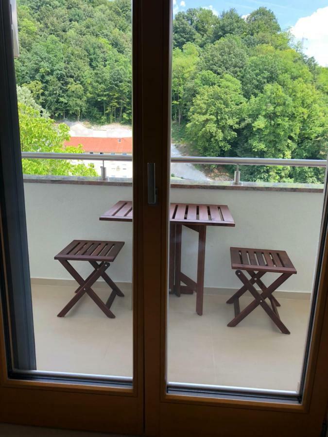 Apartmani Izvor - توهيلجسكي توبليس المظهر الخارجي الصورة