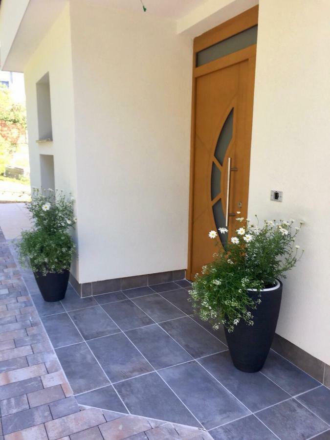 Apartmani Izvor - توهيلجسكي توبليس المظهر الخارجي الصورة